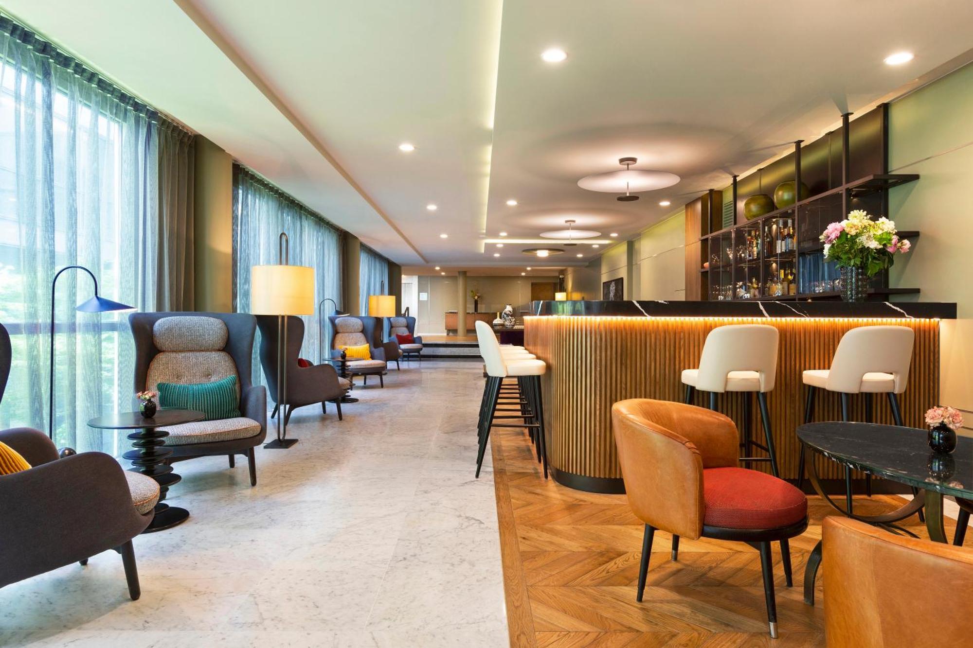 La Clef Tour Eiffel By The Crest Collection Hotel Parijs